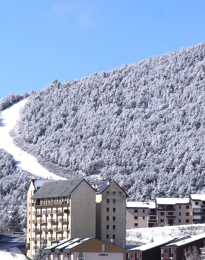 Le Petit Ours & Le Petit Cerf - Studios Vue Lac & Montagnes Les Angles  Exterior photo